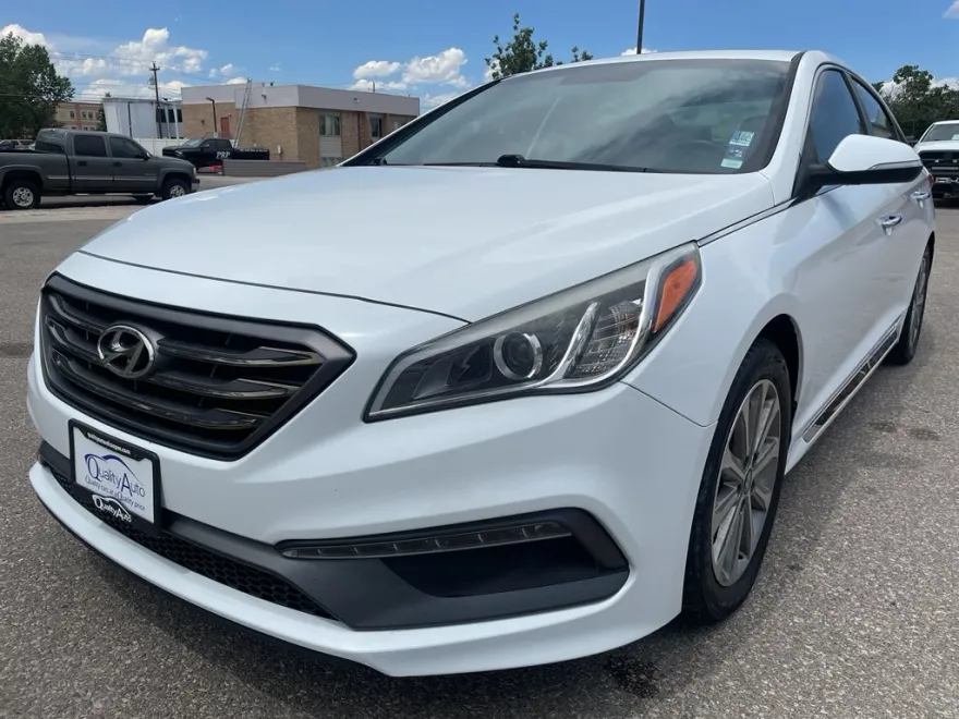 2017 Hyundai Sonata Limited photo 1