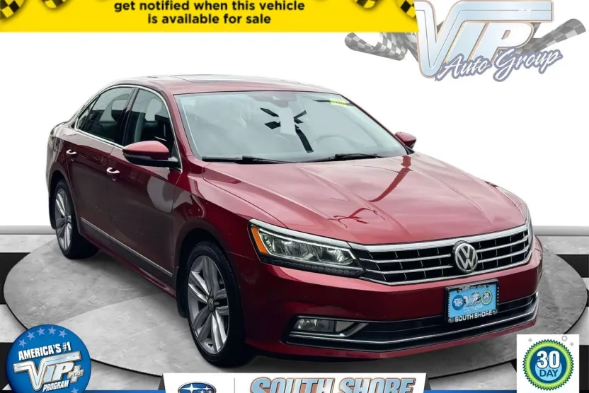 2017 Volkswagen Passat SEL Premium photo 1