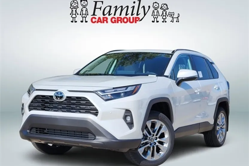 2025 Toyota RAV4 XLE Premium photo 1