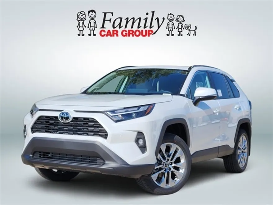 2025 Toyota RAV4 XLE Premium photo 1