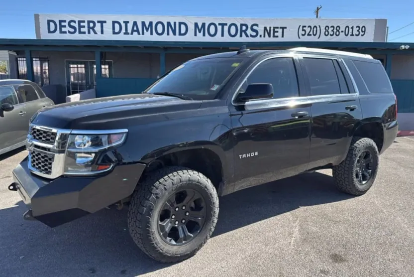 2019 Chevrolet Tahoe LS photo 1