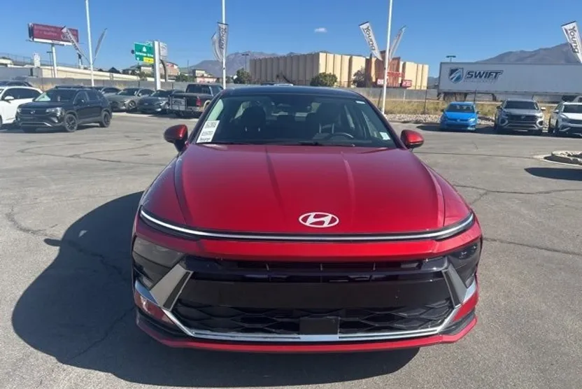 2025 Hyundai Sonata SE photo 1