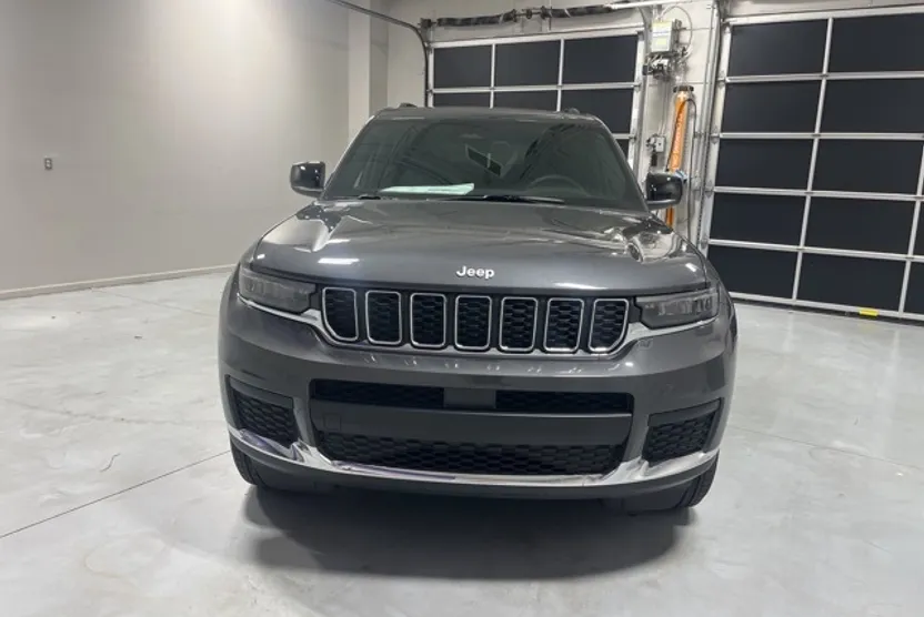 2025 Jeep Grand Cherokee Laredo X photo 1