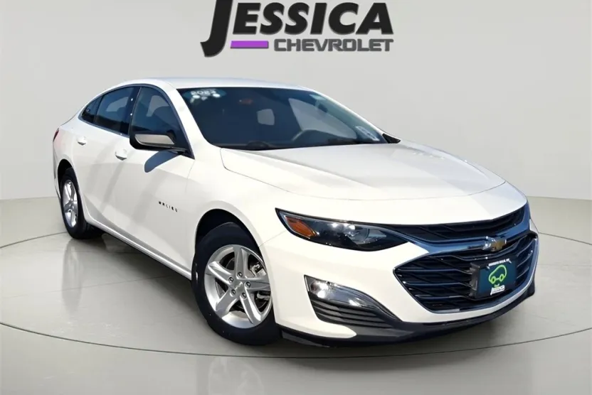 2023 Chevrolet Malibu LS photo 1