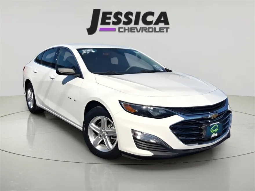 2023 Chevrolet Malibu LS photo 1