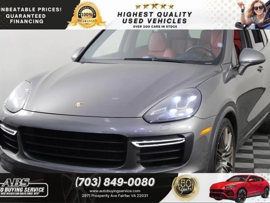 2017 Porsche Cayenne Turbo photo 1