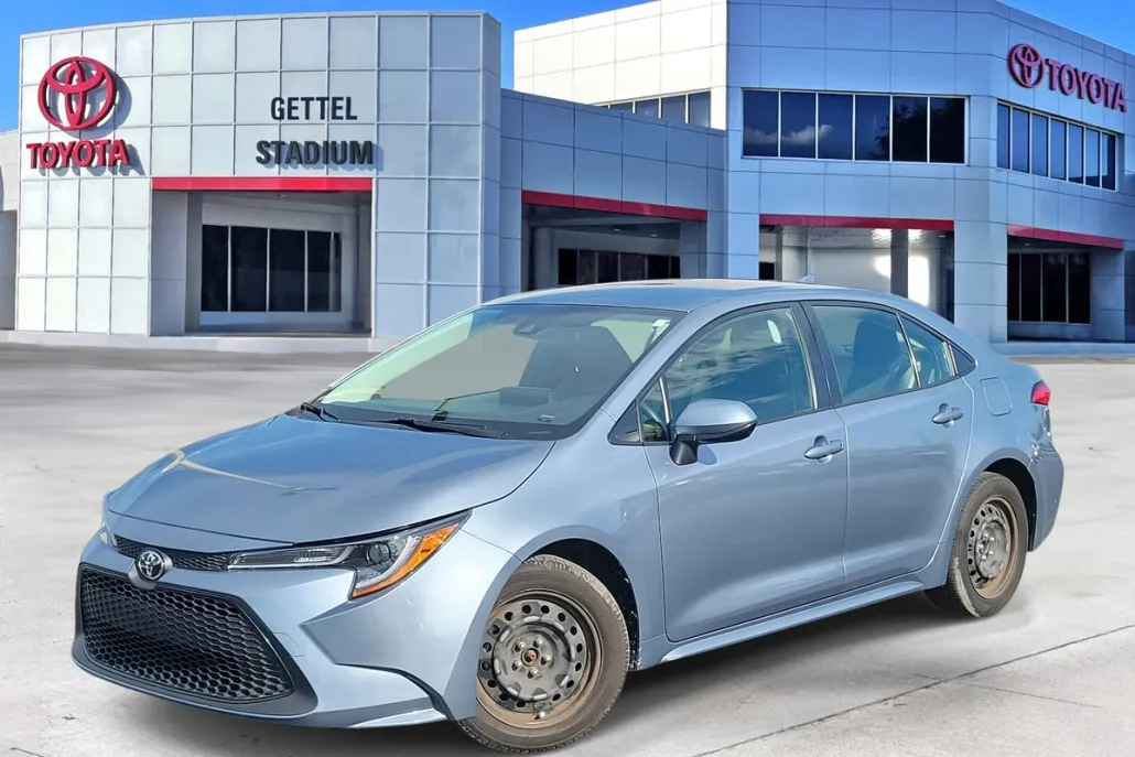 2022 Toyota Corolla LE photo 1