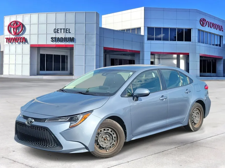 2022 Toyota Corolla LE photo 1