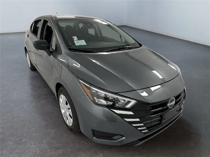 2025 Nissan Versa S photo 1