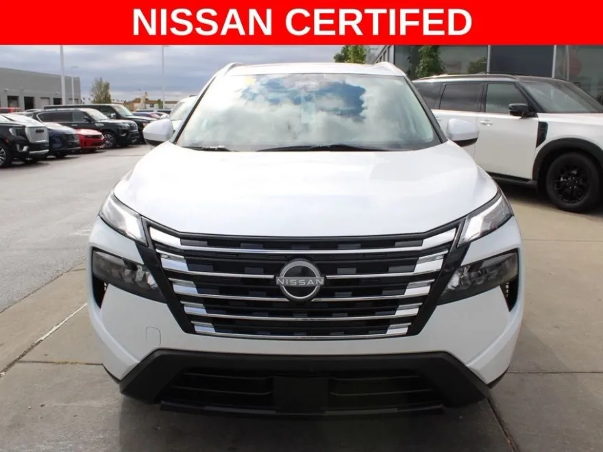 2024 Nissan Rogue SV photo 1
