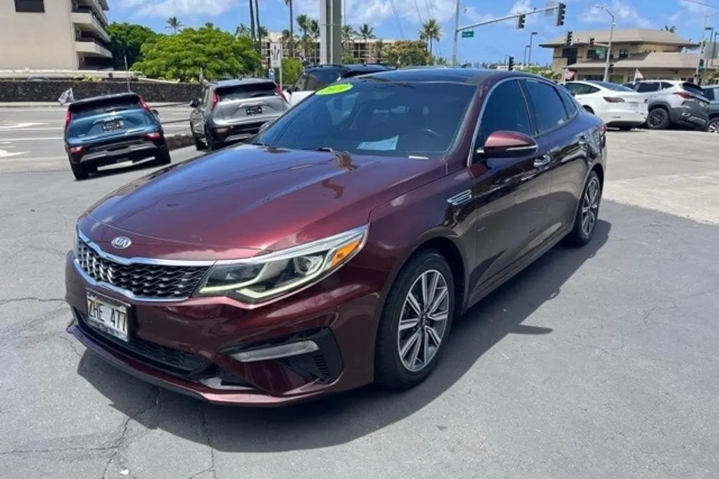 2019 Kia Optima LX photo 1