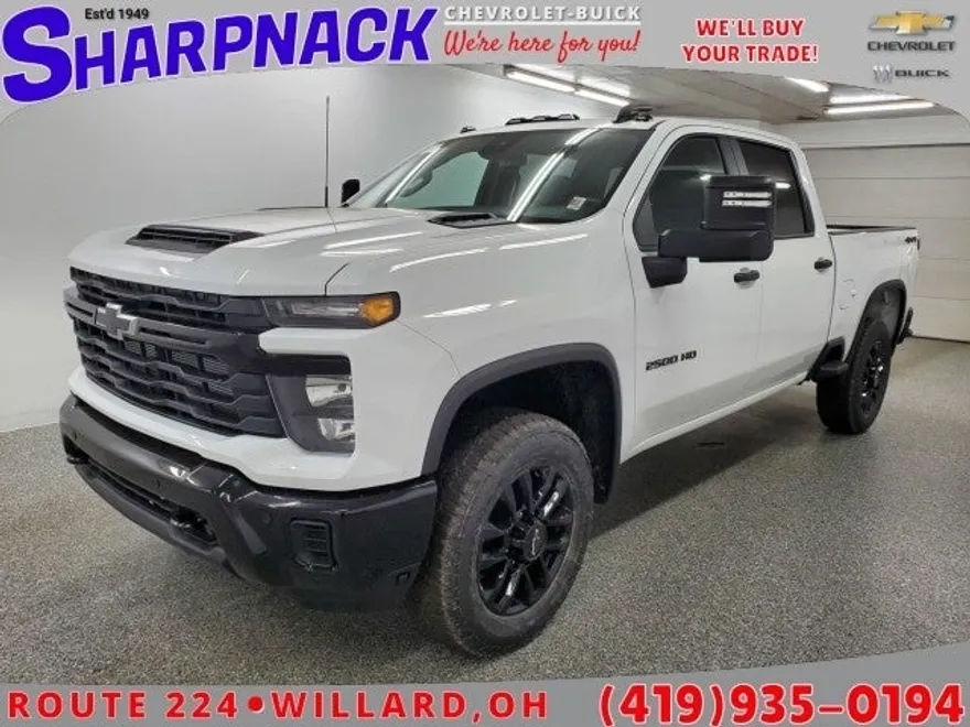 2025 Chevrolet Silverado 2500HD Custom photo 1