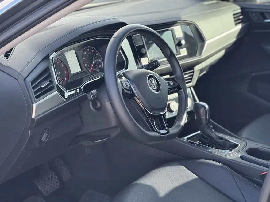 2020 Volkswagen Jetta S photo 1