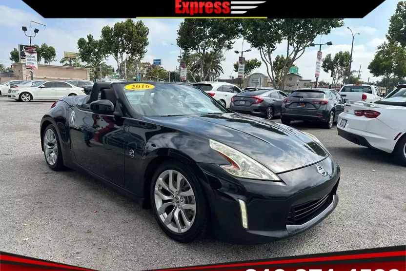 2016 Nissan 370Z photo 1