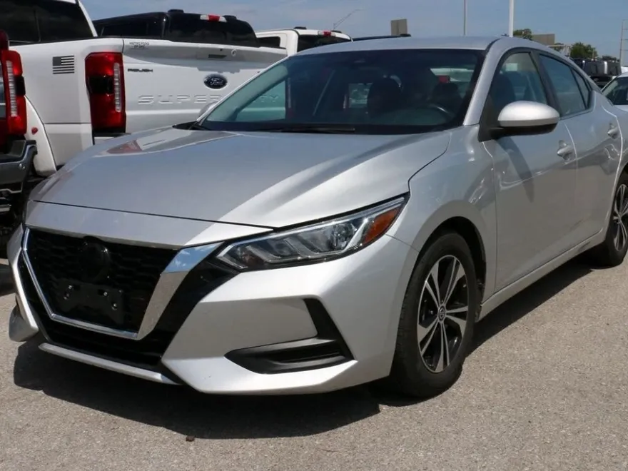 2022 Nissan Sentra SV photo 1