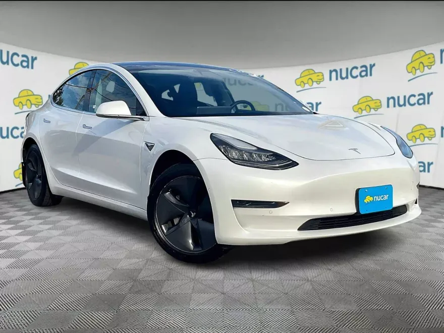 2019 Tesla Model 3 Standard Range Plus photo 1