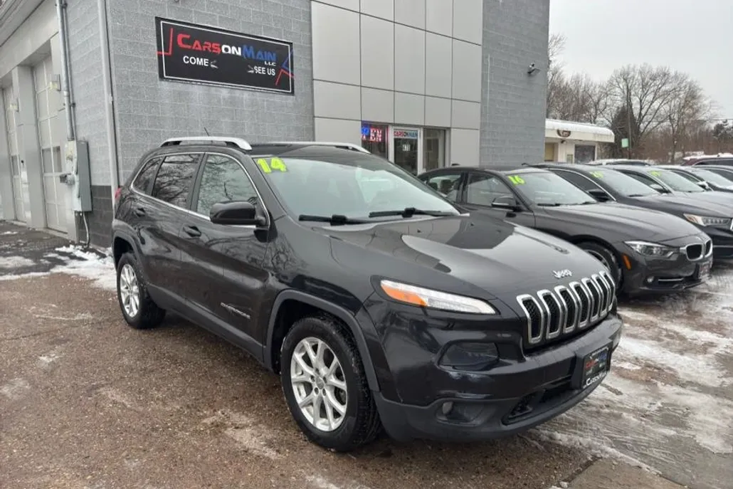 2014 Jeep Cherokee Latitude photo 1