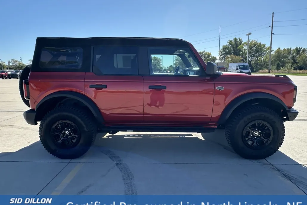 2023 Ford Bronco Wildtrak photo 1