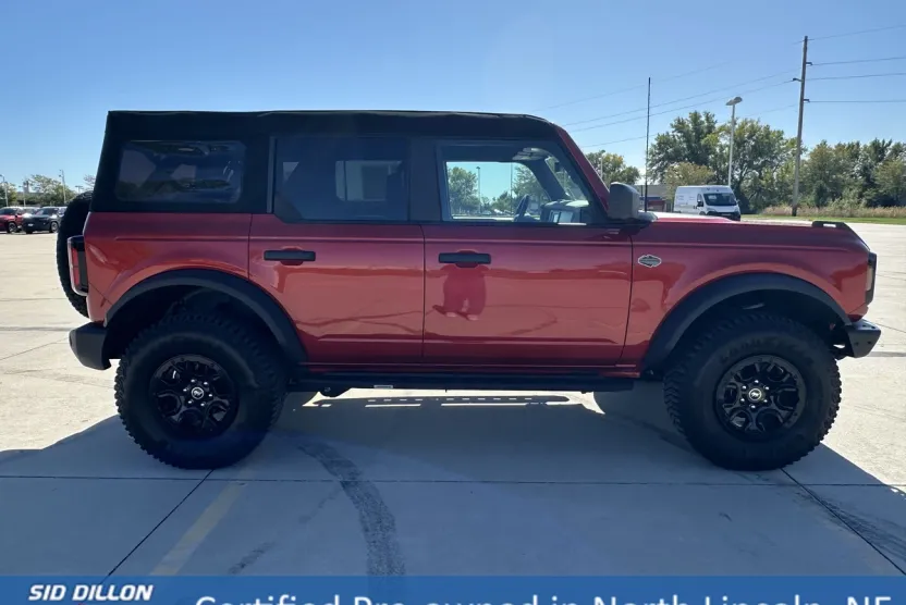 2023 Ford Bronco Wildtrak photo 1
