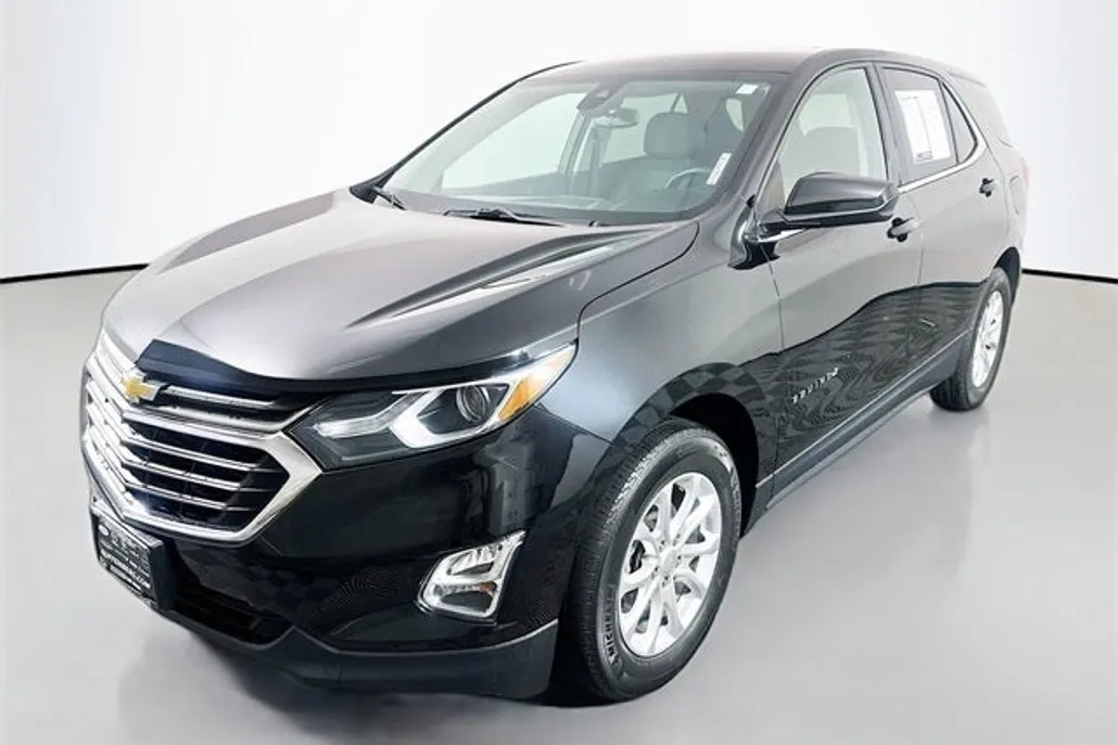 2020 Chevrolet Equinox LT photo 1