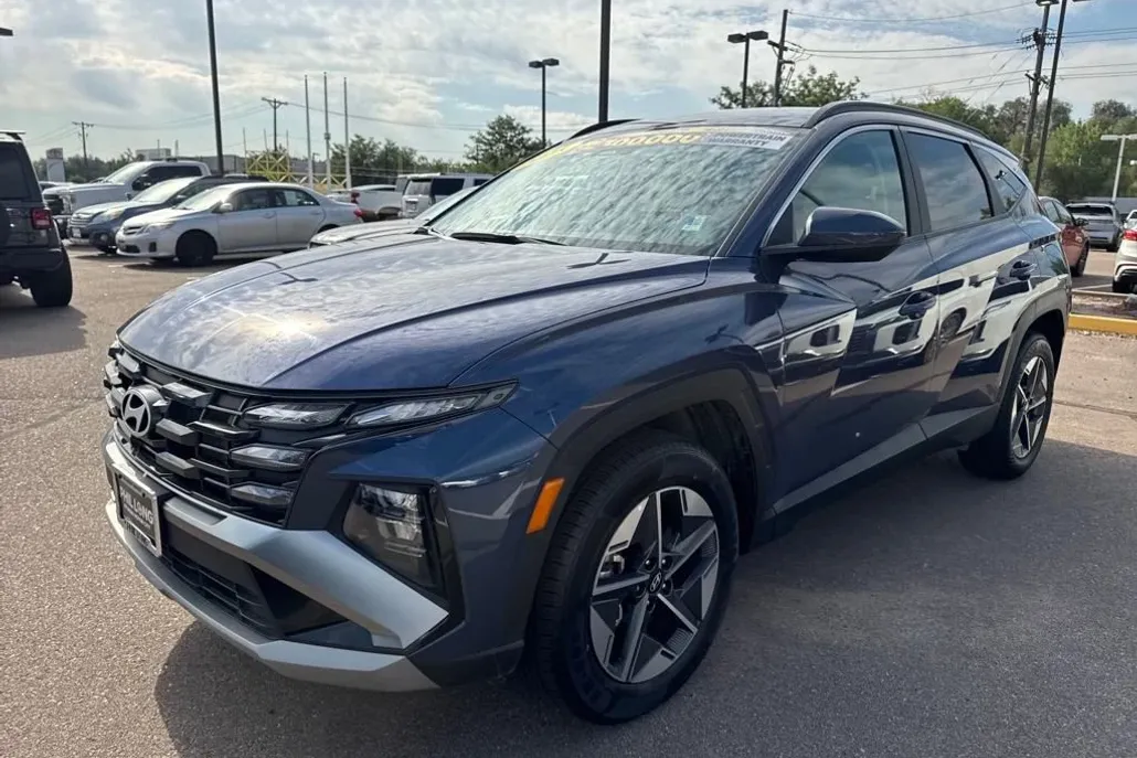 2025 Hyundai Tucson SEL photo 1