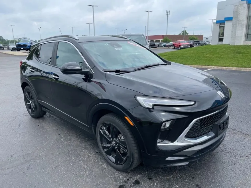 2024 Buick Encore GX Sport Touring photo 1