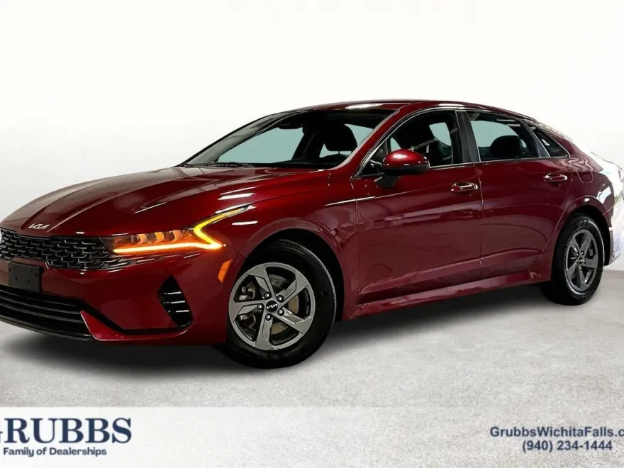 2023 Kia K5 LXS photo 1
