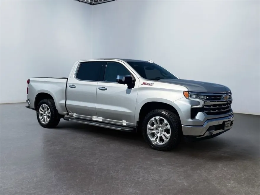 2022 Chevrolet Silverado 1500 LTZ photo 1