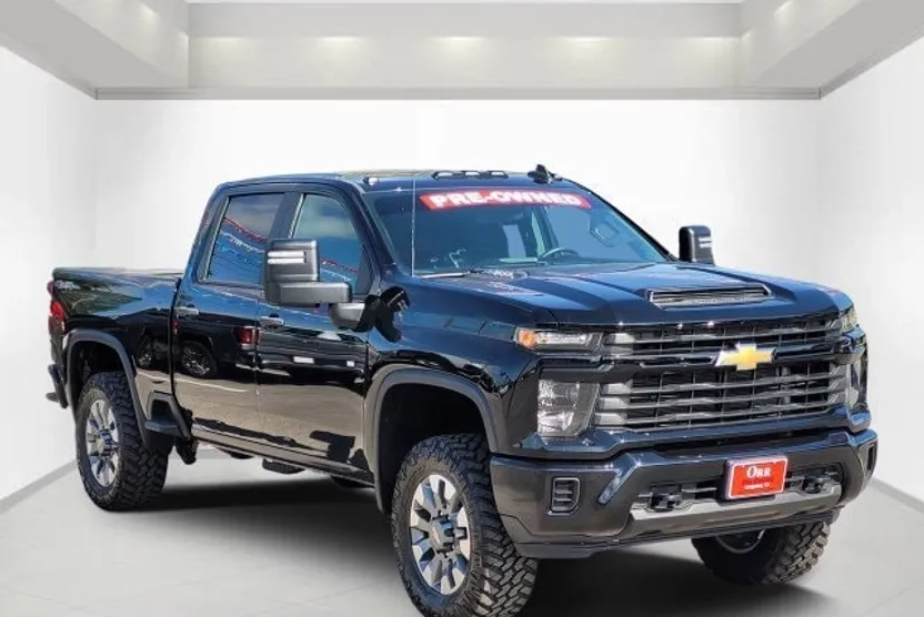 2024 Chevrolet Silverado 2500HD Custom photo 1