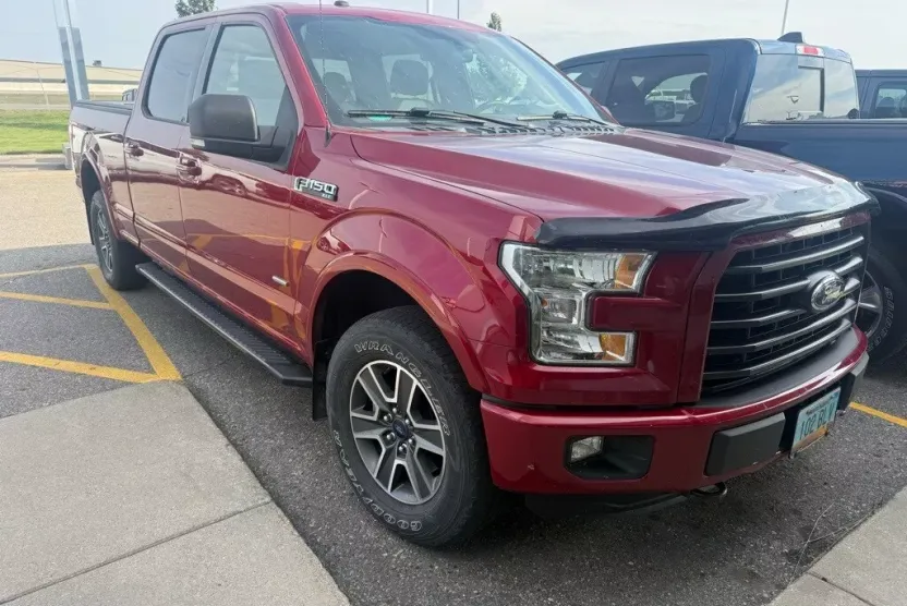 2016 Ford F-150 XLT photo 1