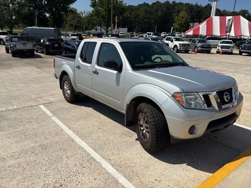 2019 Nissan Frontier SV photo 1