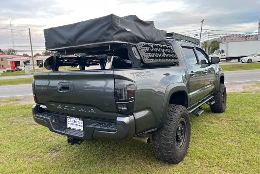 2023 Toyota Tacoma SR5 photo 1