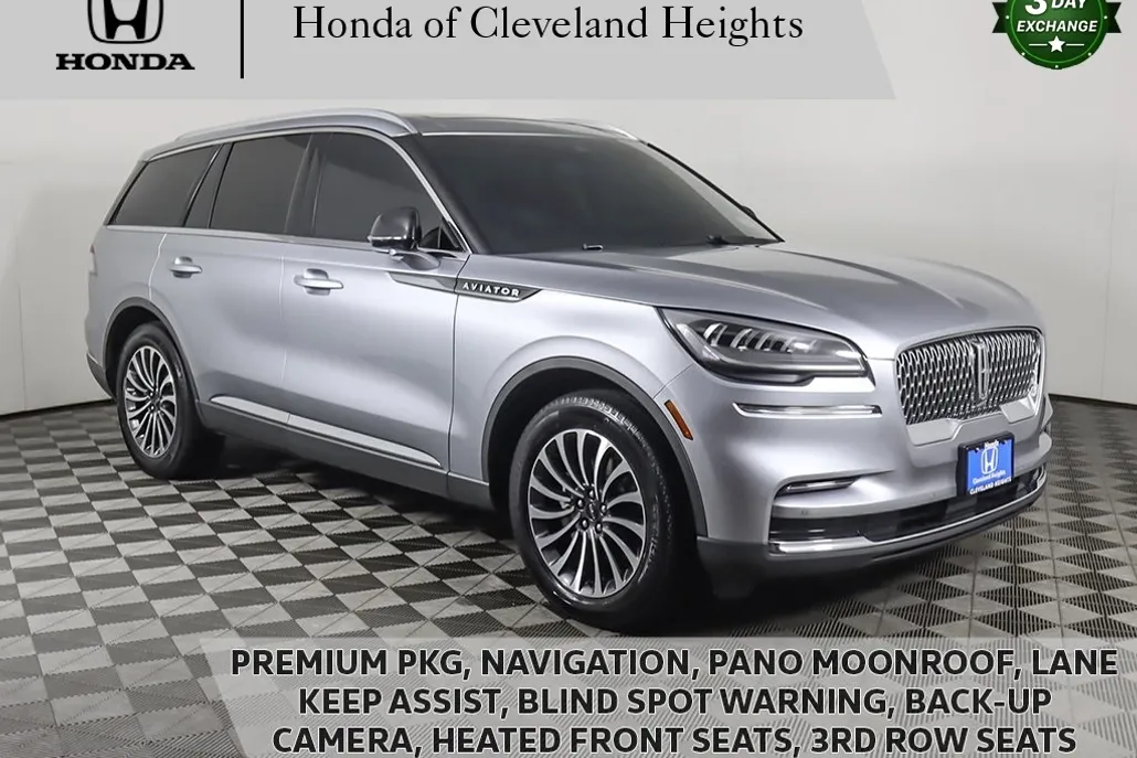 2022 Lincoln Aviator Standard photo 1