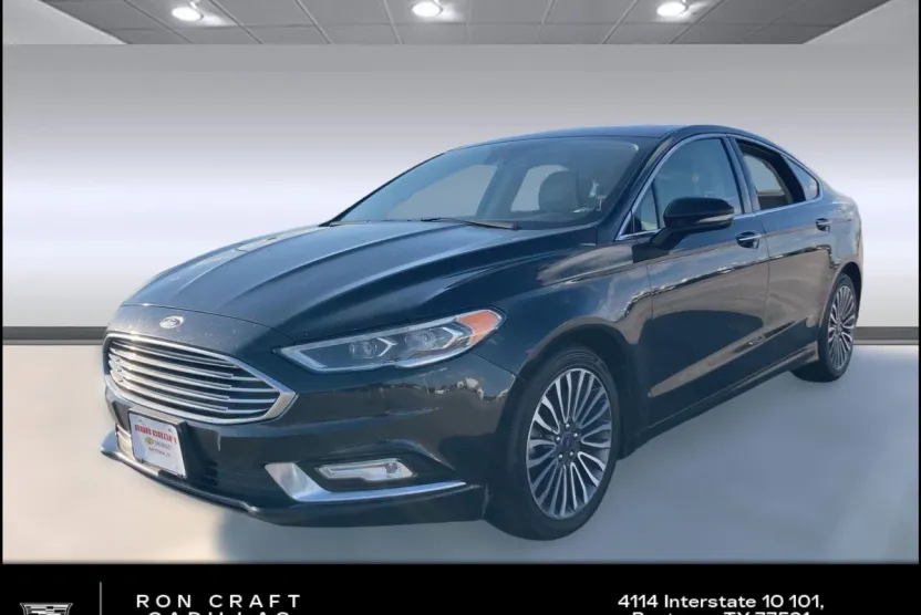 2017 Ford Fusion SE photo 1