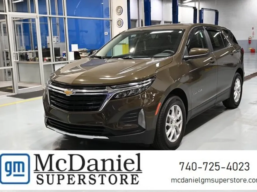 2023 Chevrolet Equinox LT photo 1