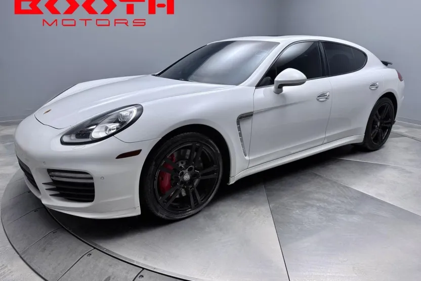 2015 Porsche Panamera Turbo photo 1
