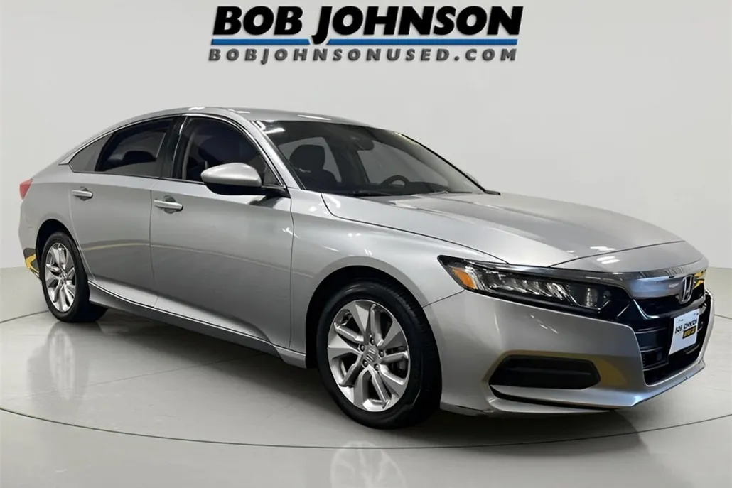 2019 Honda Accord LX 1.5T photo 1