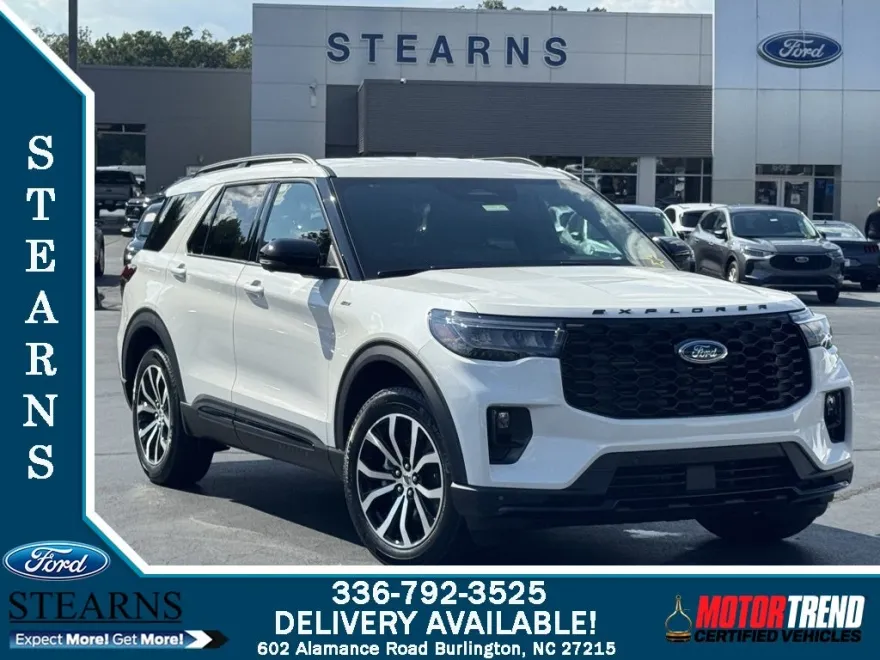 2025 Ford Explorer ST-Line photo 1