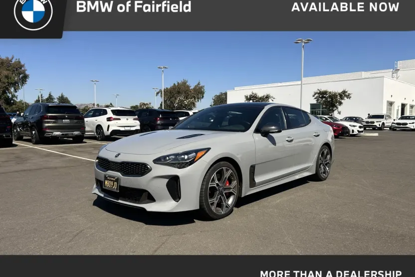 2018 Kia Stinger GT2 photo 1