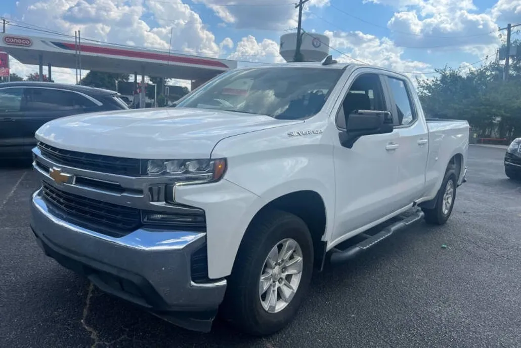 2020 Chevrolet Silverado 1500 LT photo 1