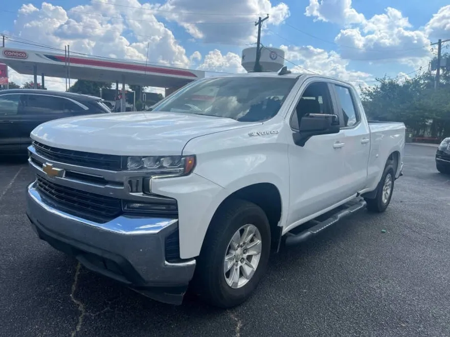 2020 Chevrolet Silverado 1500 LT photo 1