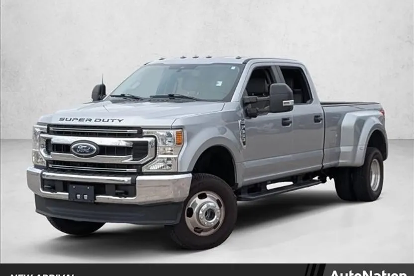 2022 Ford F-350 XL photo 1