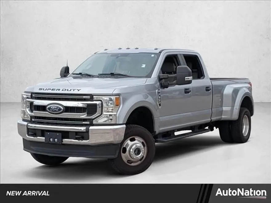 2022 Ford F-350 XL photo 1