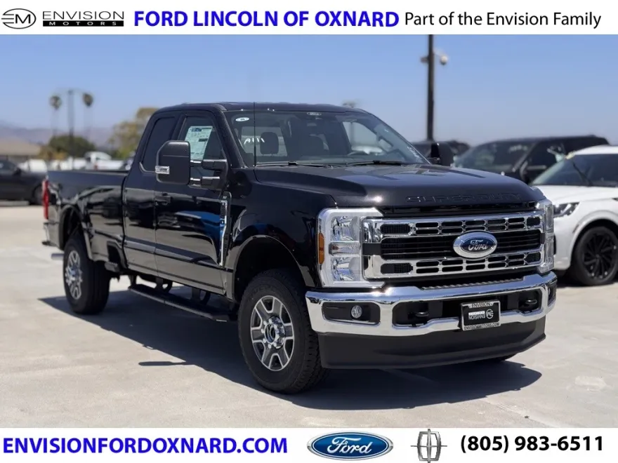 2025 Ford F-350 XLT photo 1