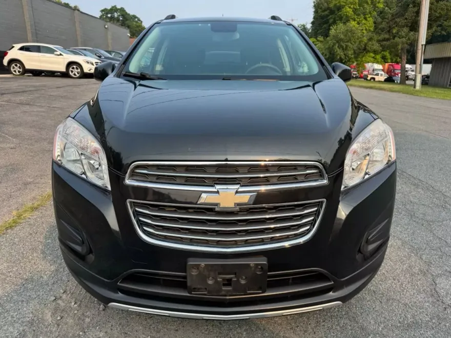 2016 Chevrolet Trax LT photo 1