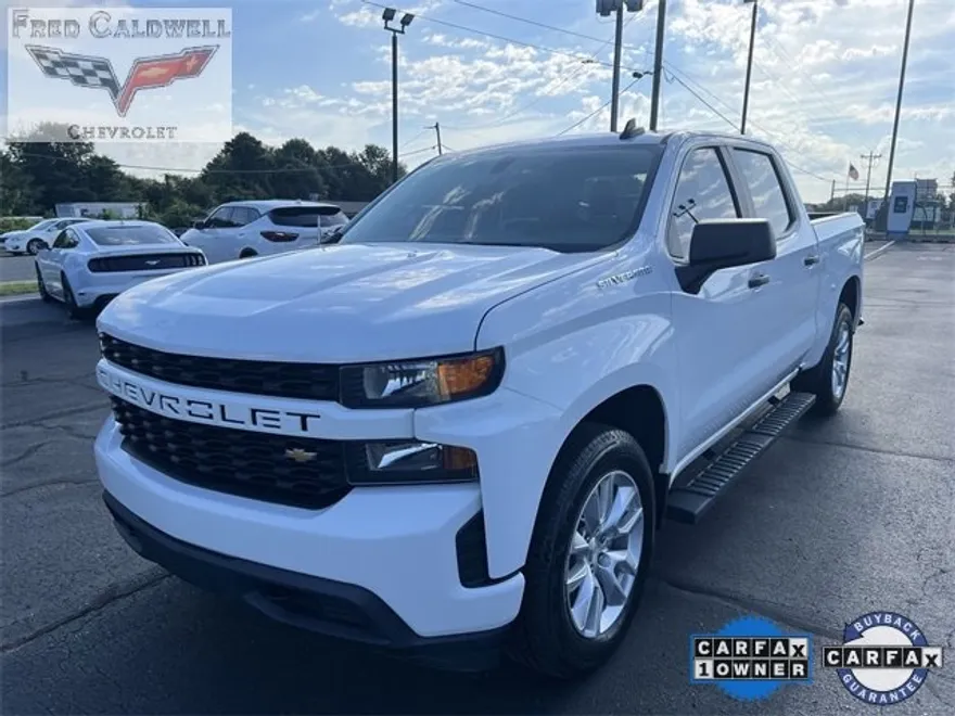 2022 Chevrolet Silverado 1500 Custom photo 1
