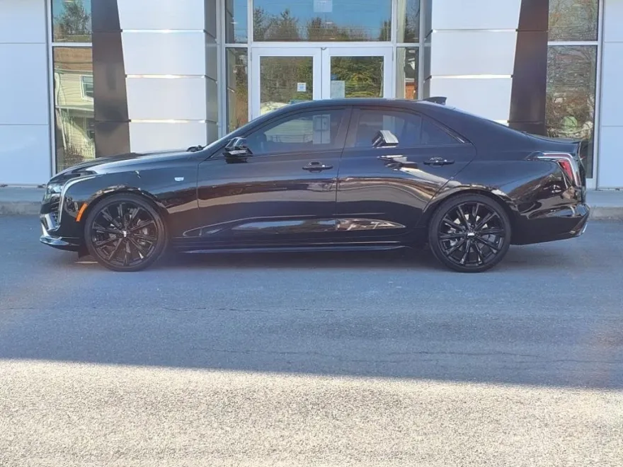 2022 Cadillac CT4 Sport photo 1
