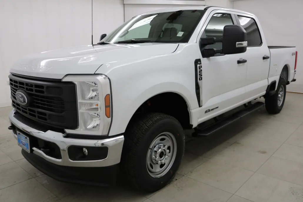 2025 Ford F-250 XL photo 1