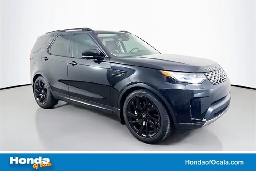 2024 Land Rover Discovery S photo 1