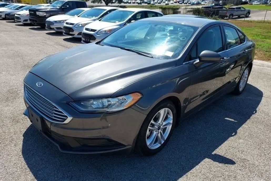 2018 Ford Fusion Hybrid S photo 1